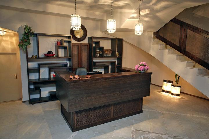 Familly Art Hotel Nirvana ชูเมน ภายนอก รูปภาพ