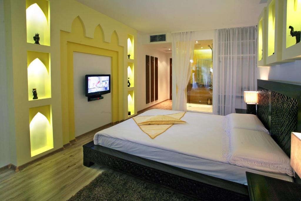 Familly Art Hotel Nirvana ชูเมน ห้อง รูปภาพ